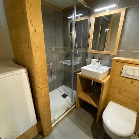 Renove 2* Pour 6 Pers. Avec 2 Salles D'eau Et Balcon Sud - Fr-1-458-178 Apartament